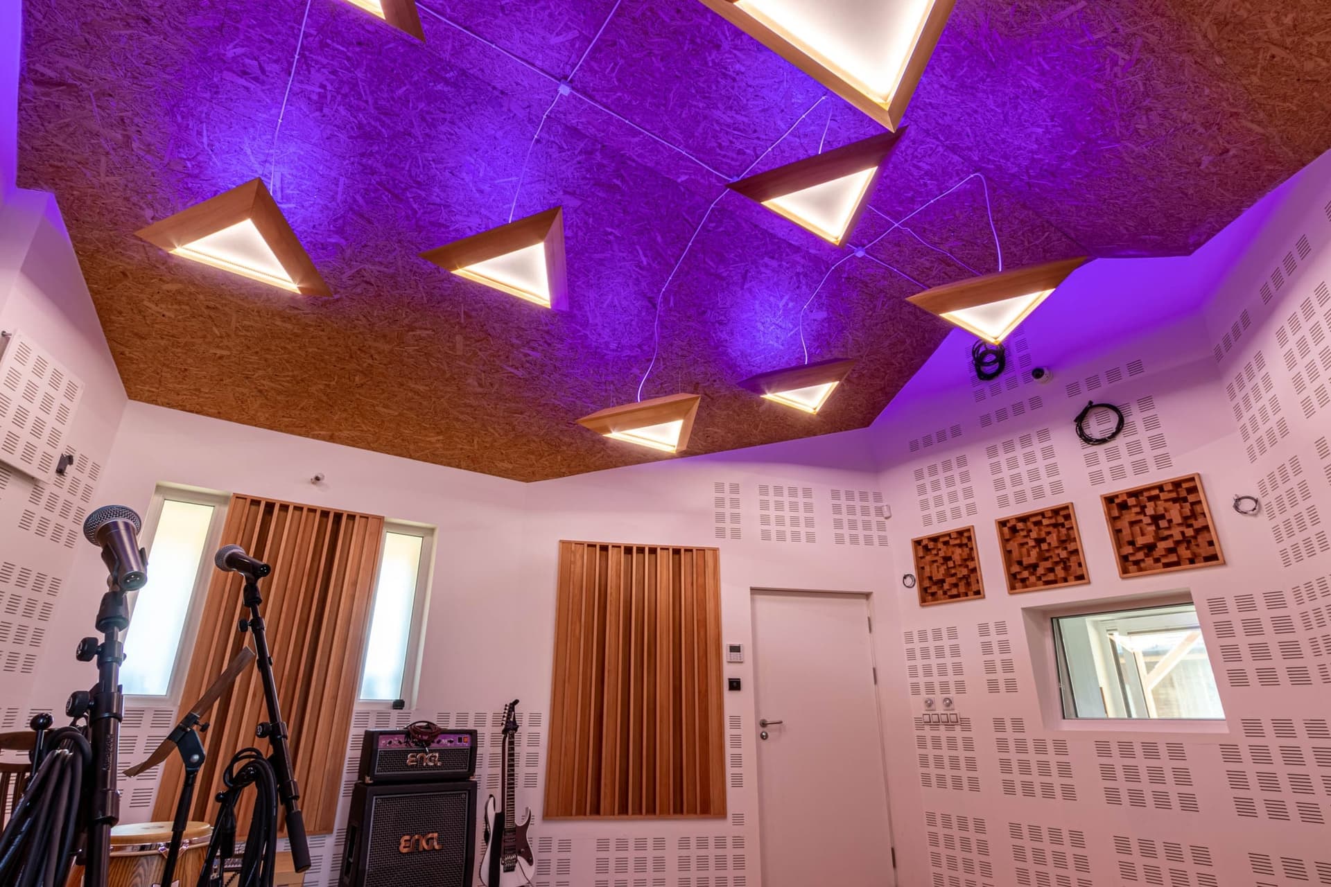 Studio & Record
